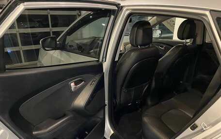 Hyundai ix35 I рестайлинг, 2013 год, 1 245 000 рублей, 24 фотография