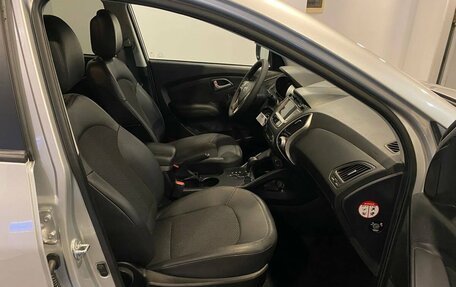 Hyundai ix35 I рестайлинг, 2013 год, 1 245 000 рублей, 29 фотография