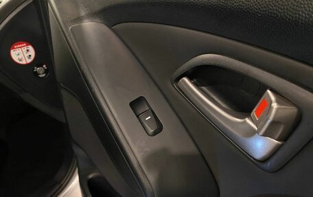 Hyundai ix35 I рестайлинг, 2013 год, 1 245 000 рублей, 28 фотография