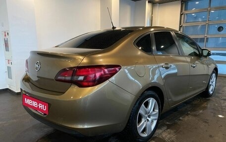 Opel Astra J, 2013 год, 588 000 рублей, 3 фотография