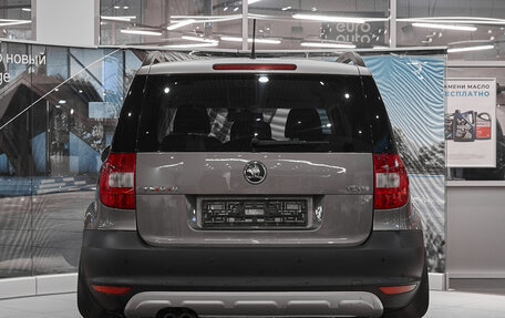 Skoda Yeti I рестайлинг, 2012 год, 895 000 рублей, 5 фотография