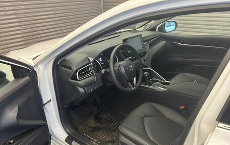 Toyota Camry, 2022 год, 3 600 000 рублей, 8 фотография