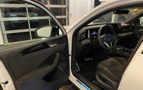 Volkswagen Tiguan, 2025 год, 5 089 000 рублей, 20 фотография