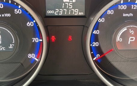 Hyundai ix35 I рестайлинг, 2015 год, 1 300 000 рублей, 13 фотография