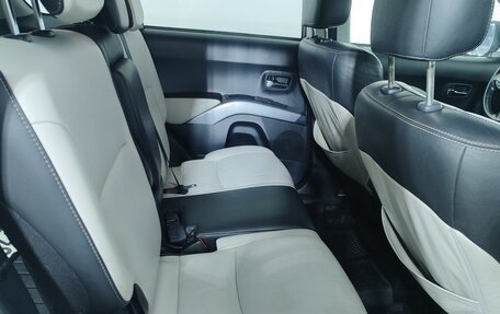 Mitsubishi Outlander III рестайлинг 3, 2007 год, 927 000 рублей, 14 фотография