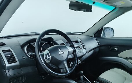Mitsubishi Outlander III рестайлинг 3, 2007 год, 927 000 рублей, 10 фотография
