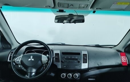 Mitsubishi Outlander III рестайлинг 3, 2007 год, 927 000 рублей, 16 фотография