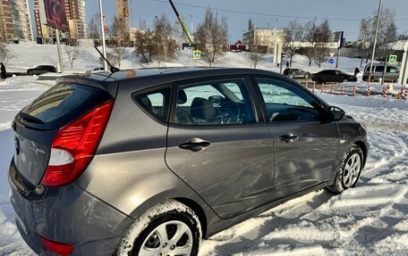 Hyundai Solaris II рестайлинг, 2012 год, 750 000 рублей, 8 фотография