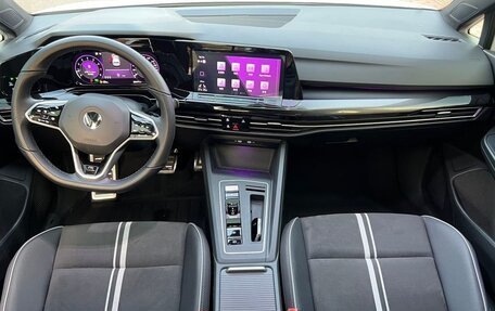 Volkswagen Golf VIII, 2021 год, 2 140 000 рублей, 7 фотография