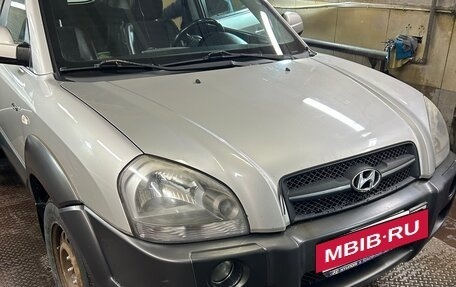 Hyundai Tucson III, 2006 год, 630 000 рублей, 10 фотография
