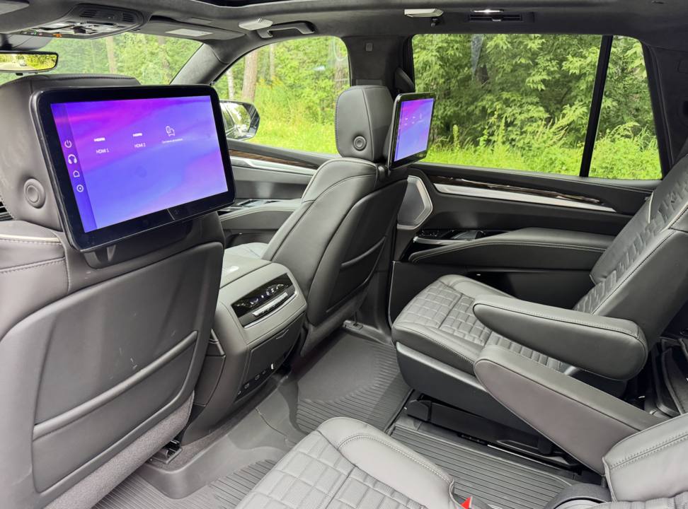 Cadillac Escalade V, 2025 год, 19 750 000 рублей, 29 фотография