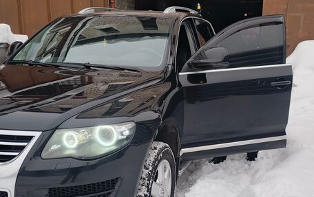 Volkswagen Touareg III, 2008 год, 1 800 000 рублей, 3 фотография