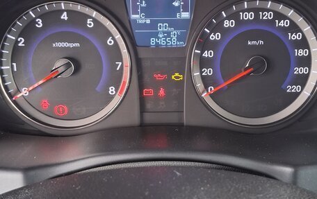 Hyundai Solaris II рестайлинг, 2016 год, 1 200 000 рублей, 1 фотография