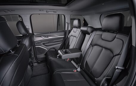 Jeep Grand Cherokee, 2023 год, 7 390 000 рублей, 23 фотография