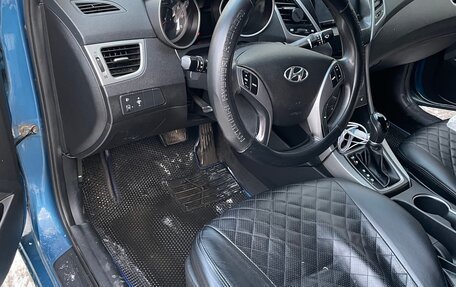 Hyundai Elantra V, 2015 год, 850 000 рублей, 14 фотография