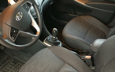 Hyundai Solaris II рестайлинг, 2016 год, 1 200 000 рублей, 10 фотография