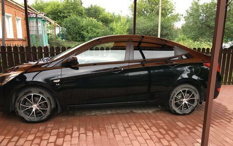 Hyundai Solaris II рестайлинг, 2016 год, 1 200 000 рублей, 12 фотография