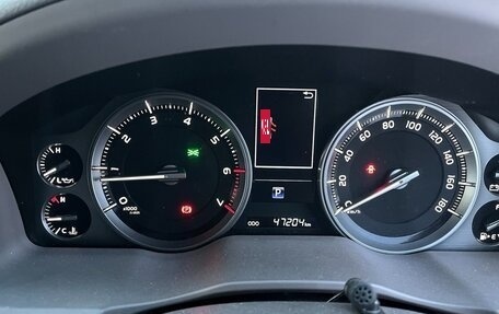 Toyota Land Cruiser 200, 2020 год, 9 200 000 рублей, 6 фотография