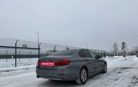 BMW 5 серия, 2010 год, 1 240 000 рублей, 3 фотография