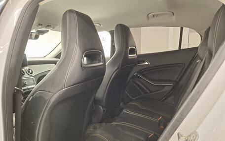 Mercedes-Benz GLA, 2018 год, 2 685 000 рублей, 15 фотография