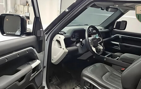 Land Rover Defender II, 2021 год, 8 500 000 рублей, 2 фотография