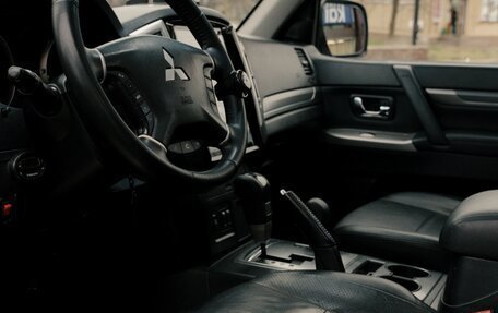 Mitsubishi Pajero IV, 2011 год, 2 500 000 рублей, 9 фотография