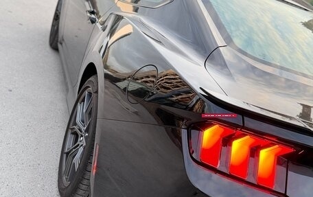 Ford Mustang, 2023 год, 4 450 000 рублей, 3 фотография