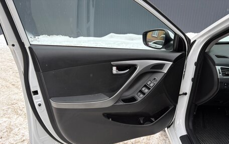 Hyundai Elantra V, 2015 год, 1 350 000 рублей, 8 фотография