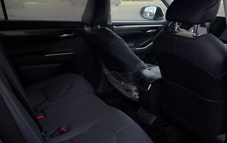 Toyota Highlander, 2025 год, 5 650 000 рублей, 17 фотография