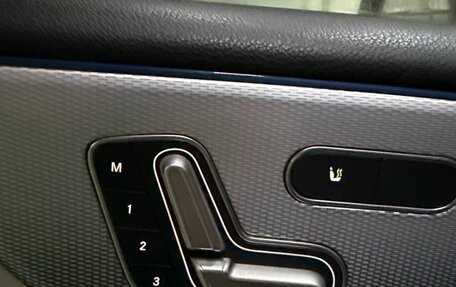 Mercedes-Benz GLB, 2020 год, 3 300 000 рублей, 3 фотография