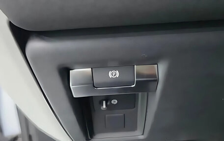 Land Rover Defender II, 2022 год, 8 800 000 рублей, 15 фотография