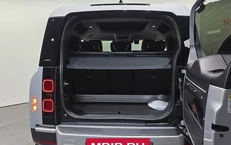 Land Rover Defender II, 2022 год, 8 800 000 рублей, 17 фотография