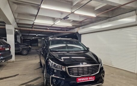 KIA Carnival III, 2019 год, 2 950 000 рублей, 1 фотография