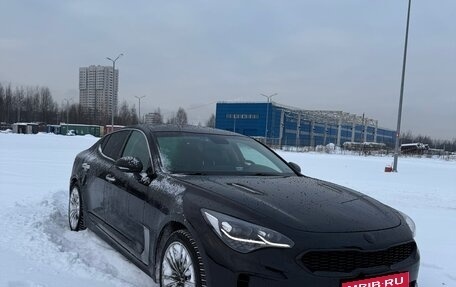 KIA Stinger I, 2018 год, 2 100 000 рублей, 1 фотография