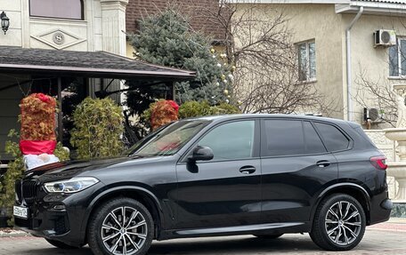 BMW X5, 2019 год, 6 350 000 рублей, 2 фотография