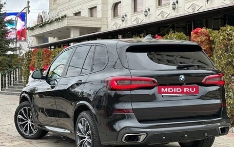 BMW X5, 2019 год, 6 350 000 рублей, 3 фотография