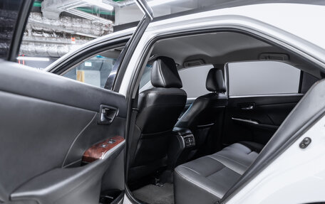 Toyota Camry, 2015 год, 2 290 000 рублей, 15 фотография