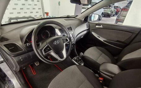 Hyundai Solaris II рестайлинг, 2011 год, 959 000 рублей, 5 фотография