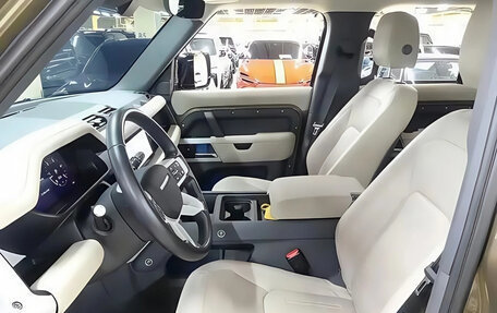 Land Rover Defender II, 2021 год, 9 200 000 рублей, 3 фотография