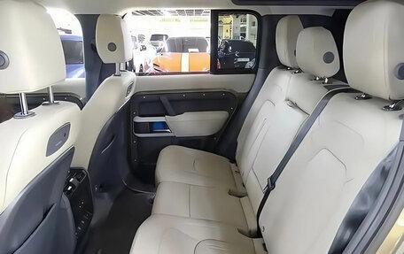 Land Rover Defender II, 2021 год, 9 200 000 рублей, 12 фотография