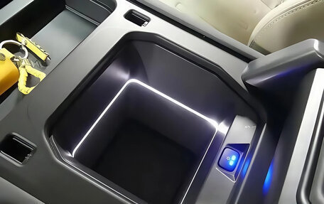 Land Rover Defender II, 2021 год, 9 200 000 рублей, 11 фотография