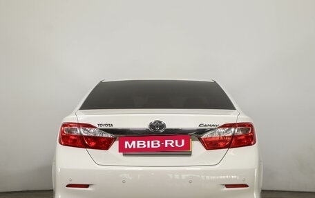 Toyota Camry, 2012 год, 1 999 000 рублей, 6 фотография