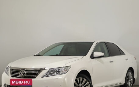 Toyota Camry, 2012 год, 1 999 000 рублей, 4 фотография
