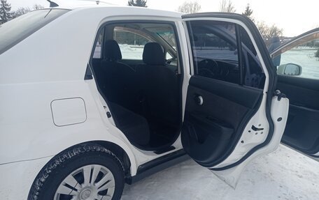 Nissan Tiida, 2005 год, 600 000 рублей, 12 фотография