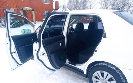 Nissan Tiida, 2005 год, 600 000 рублей, 10 фотография