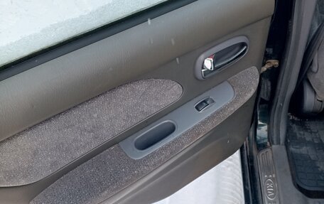 KIA Magentis I, 2002 год, 240 000 рублей, 10 фотография