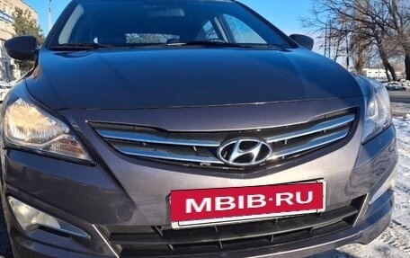 Hyundai Solaris II рестайлинг, 2015 год, 1 150 000 рублей, 4 фотография