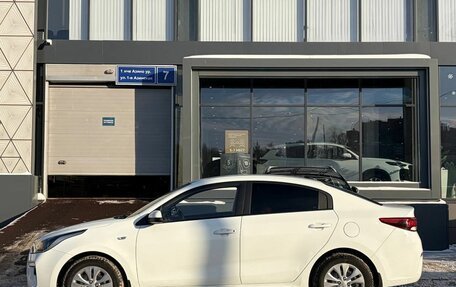 KIA Rio IV, 2017 год, 1 359 300 рублей, 2 фотография