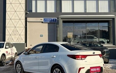 KIA Rio IV, 2017 год, 1 359 300 рублей, 3 фотография