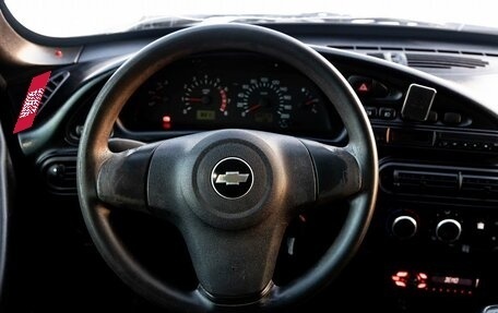 Chevrolet Niva I рестайлинг, 2011 год, 500 000 рублей, 16 фотография